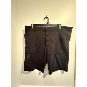 Wrangler All Terrain Gear Men Black Outdoor Cargo Utility Shorts Size 40